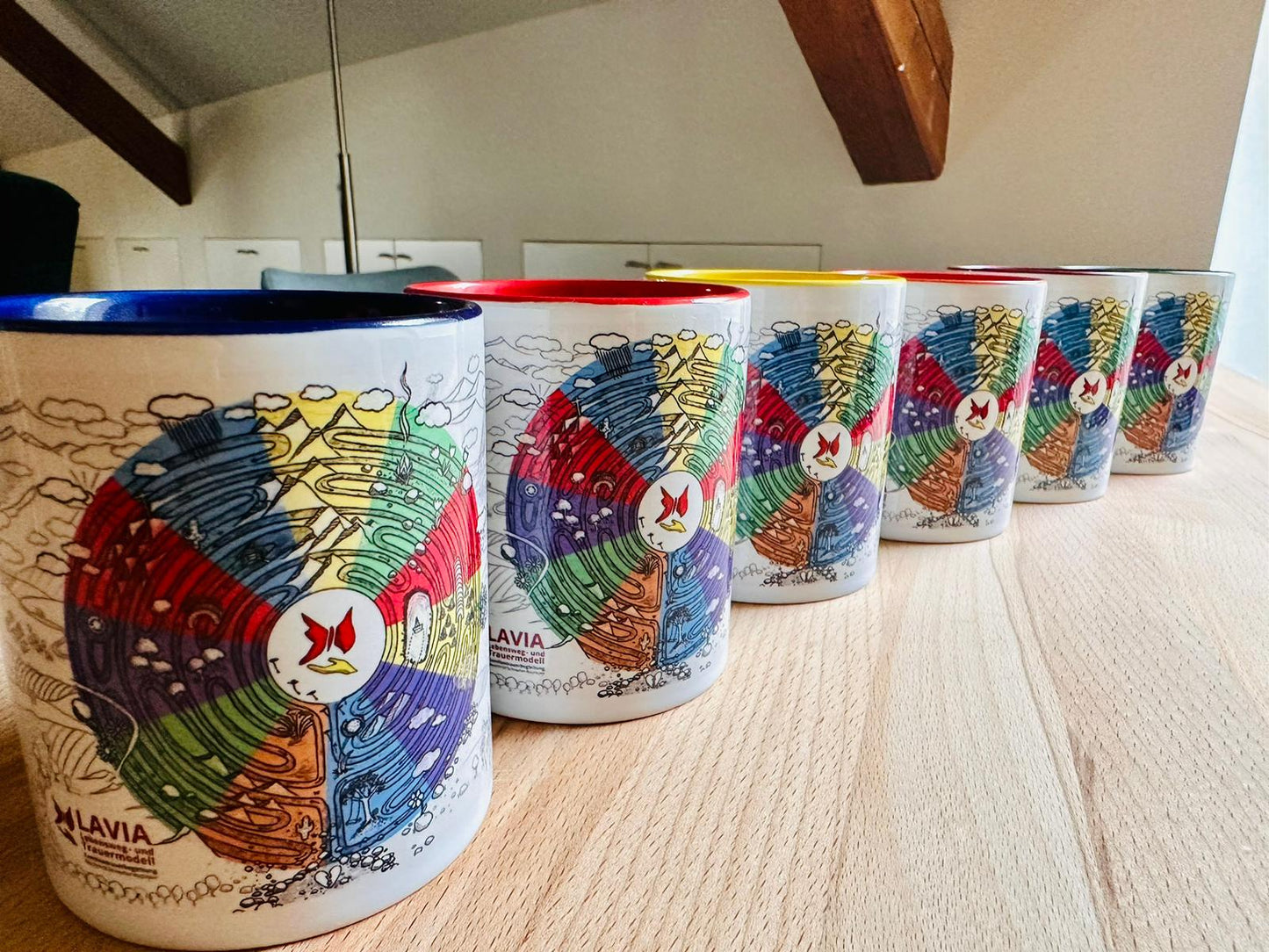 Tasse mit LAVIA Lebensweg- und Trauermodell